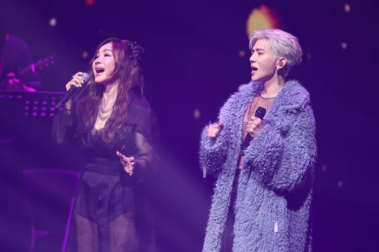 畢書盡（右）苦練台語，與嘉賓陳美鳳合唱《繁華都是夢》。彭欣偉攝