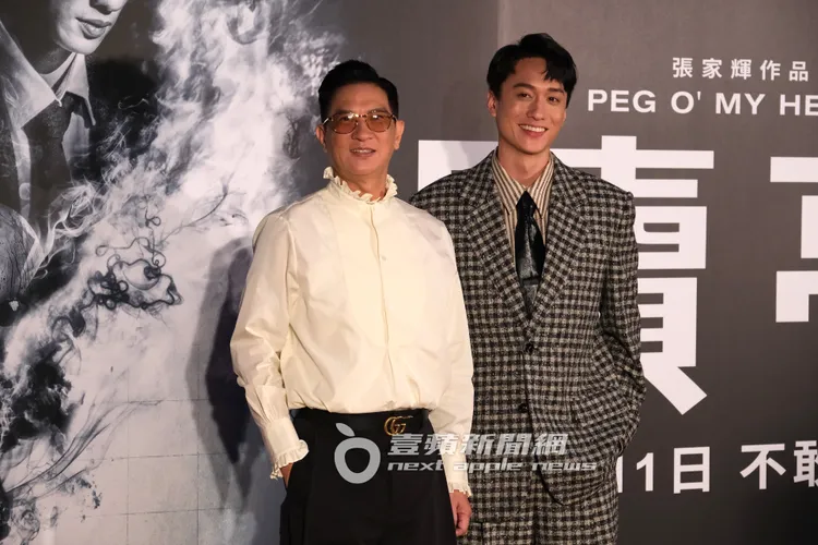 張家輝（左）與劉俊謙出席電影《贖夢》首映會。特勤中心攝