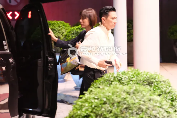 張家輝下班回到台北誠品行旅休息。特勤中心攝