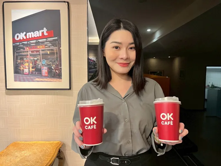 地球日當天至全台門市購買OKCAFE大杯莊園美式或拿鐵（含極淬系列），可享同品項買2送2優惠。OKmart 提供