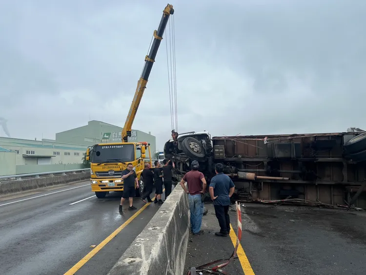 事故現場。楊梅警分局提供