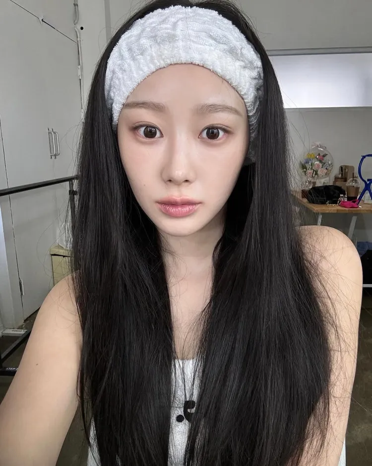 aespa Gieslle愛用專科淨荳煥膚修護精華和凝露。翻攝giselle IG