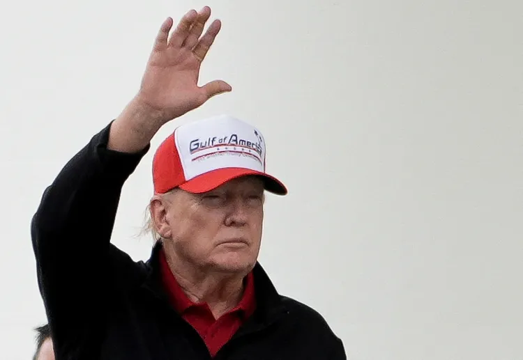 川普度假回白宮，又是一尾活龍。路透社