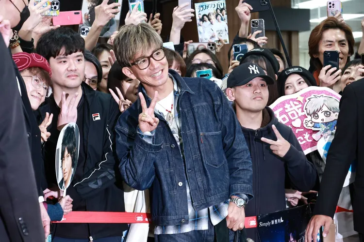 木村拓哉特地與粉絲合照。彭欣偉攝