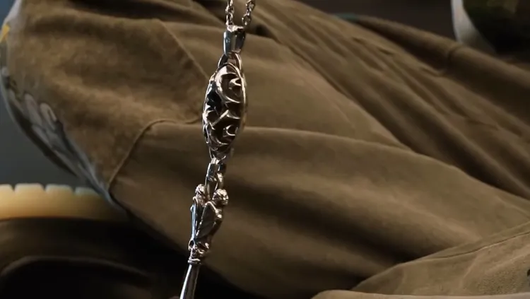 GOTHIC YOHJI YAMAMOTO項鍊。翻攝謝霆鋒IG