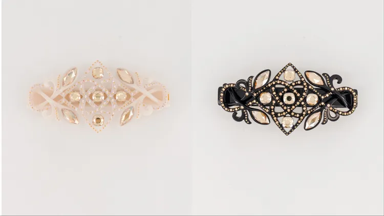 亞歷山卓金燦洛可可仕女夾，各1萬4200元。品牌提供