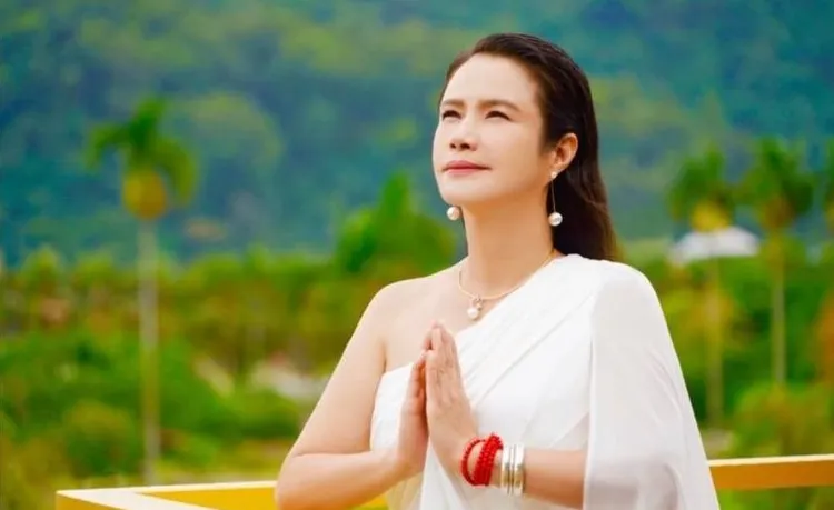 S媽今早突然點名命理師廖美然。鴻凱娛樂提供