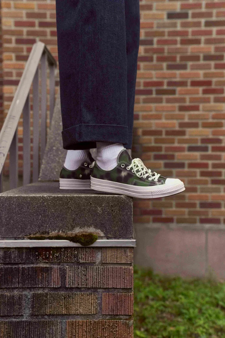 Converse Chuck 70在印花的加持下更具時髦樣貌。品牌提供