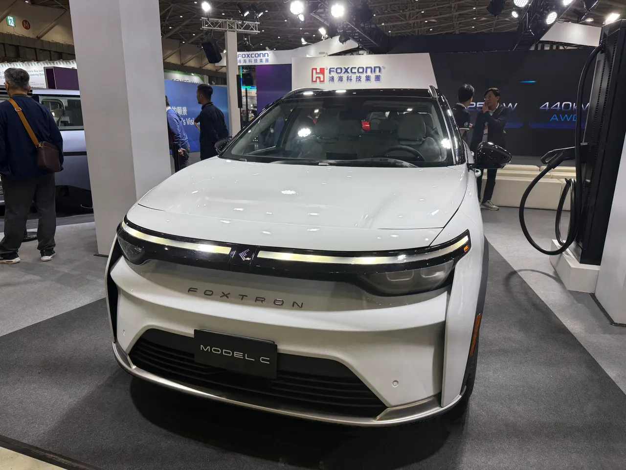 堅持CDMS模式！劉揚偉曝鴻海電動車發展方向這3款已與海外客戶合作｜壹蘋新聞網