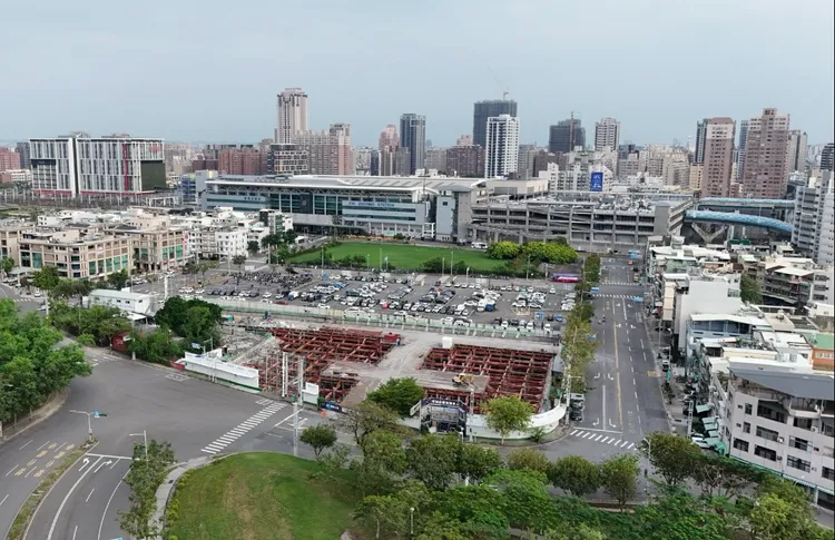 左營高鐵近期已出現2場6字頭預售案，區段具備國揚百億都更重大建設。葉家銘攝