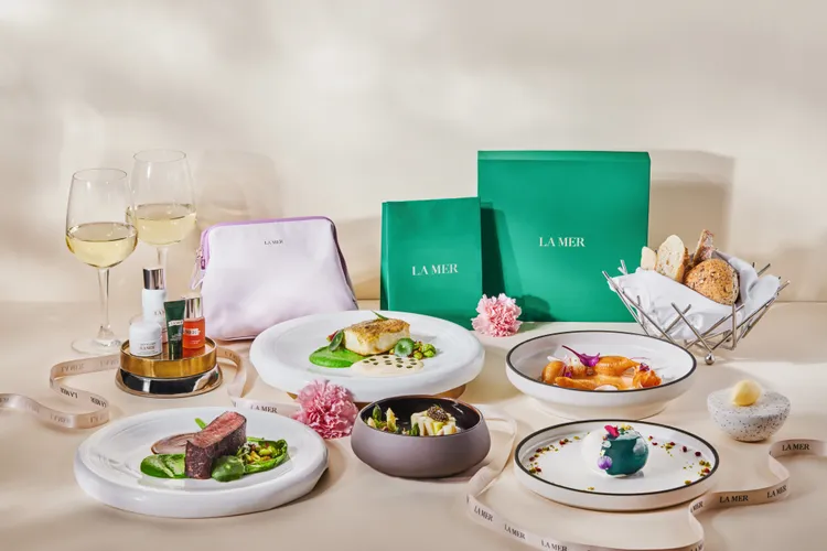 「瑰海臻品」母親節套餐，套餐隨餐贈限量LA MER旅行4件組與滿額折抵金。慕軒飯店提供