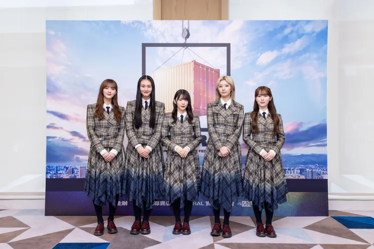 田村保乃（左）學台語的帥氣。好玩國際提供