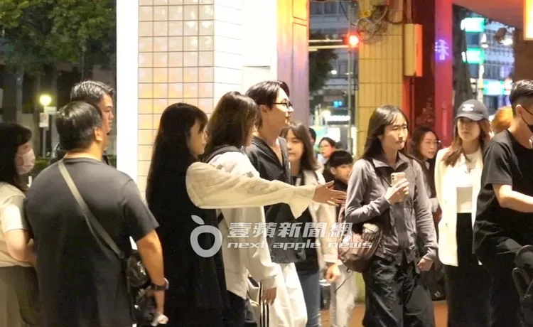 Super Junior成員利特日前抵達台灣「金豬食堂」搶先用餐。特勤中心攝