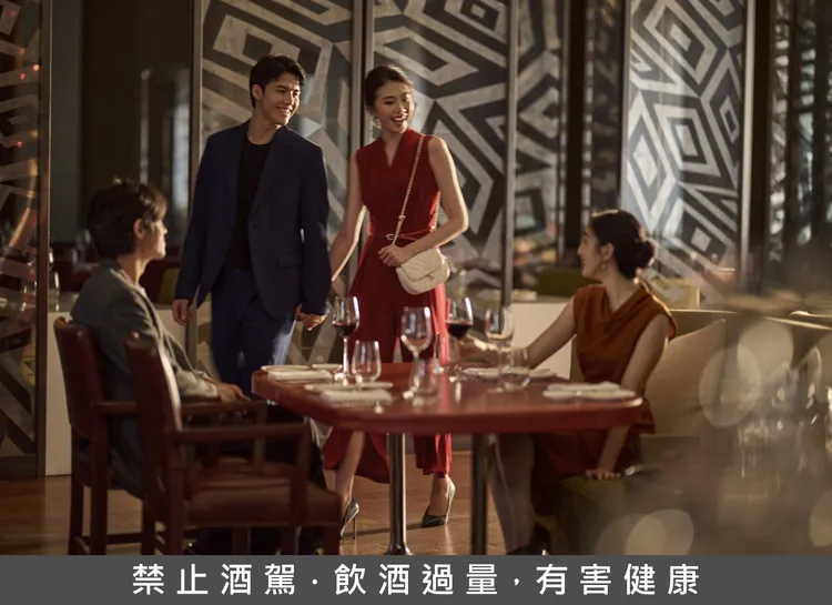 台北文華東方酒店的米其林指南入選餐廳「Bencotto」義大利餐廳，賓客可在典雅時髦的空間中，輕鬆享用道地義式菜餚。台北文華東方酒店提供