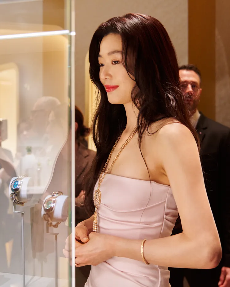 全智賢日前現身WW錶展，狀態超逆天。伯爵提供