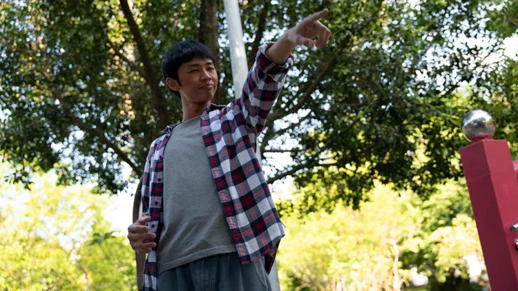 吳政迪戲裡有酒癮。大愛提供