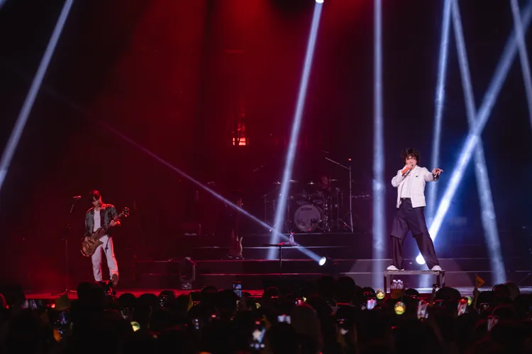 FTISLAND重返去年10月開唱的海音館，崔敏煥（中）終於回到台上打鼓。希林國際Chillin International提供