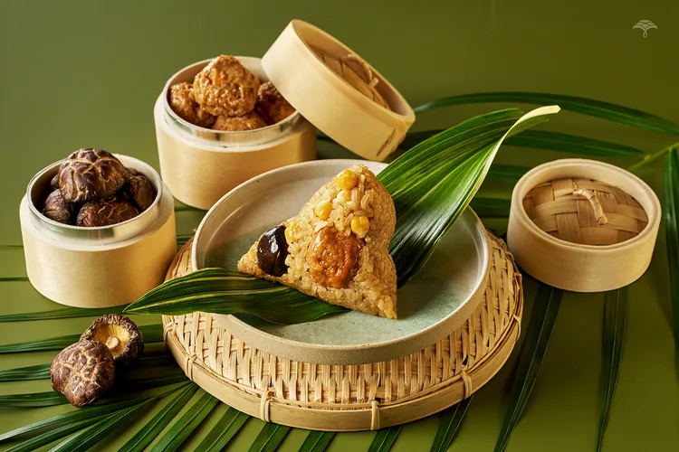 健康養生首選的金福養生素齋粽，頂級素料結合黑麻油與老薑，溫潤醇厚的素食風味。業者提供