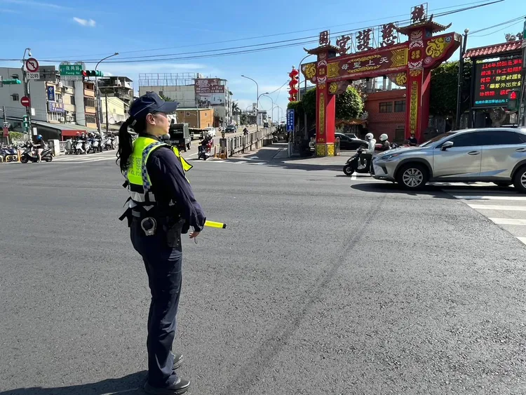 桃警彈性交通疏導。桃園警分局提供