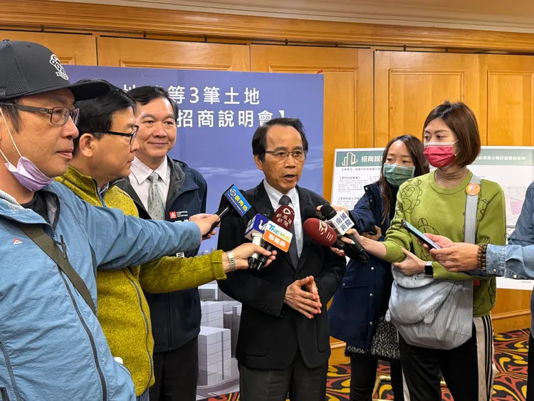 捷運聯開案與公辦都更不斷定錨區域房價，市場比價效應持續發酵。葉家銘攝