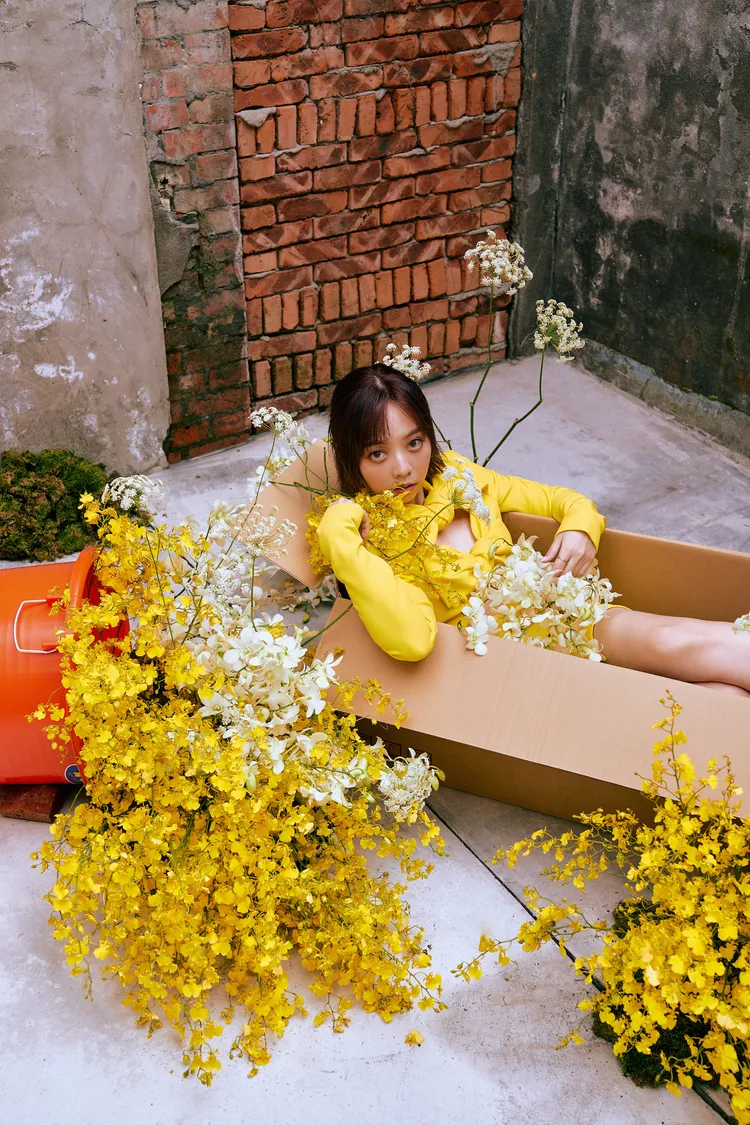 龍龍出道觀眾僅2人，10年經歷打造成熟舞台。囍雀娛樂提供