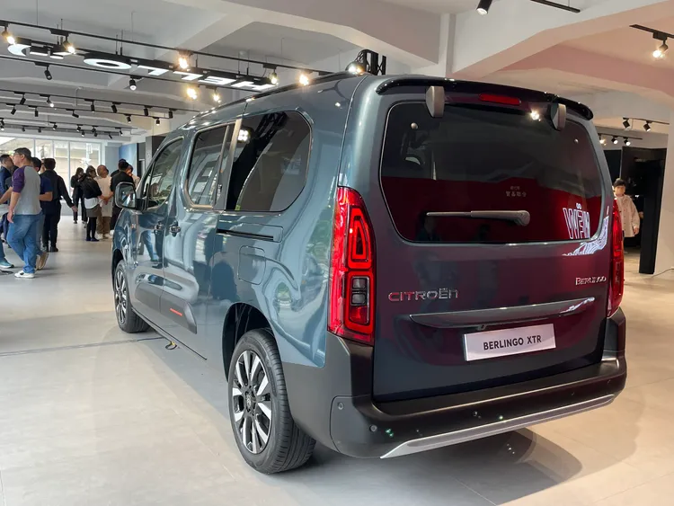 於4月底前完成領牌，還能享有低利率購車方案、五年或十五萬公里延長保固，以及贈送價值22,800元的電子後視鏡與超廣角前後行車記錄器。林浩昇攝