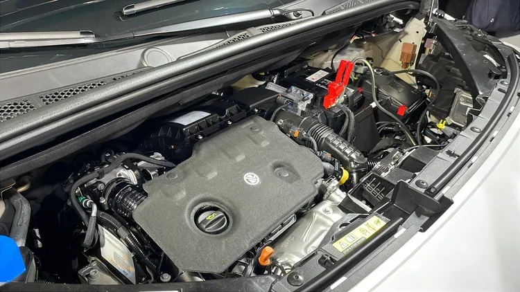 新款BERLINGO持續搭載1.5L柴油引擎，以出色的油耗表現與充沛扭力，滿足都會與戶外兼具的使用情境。林浩昇攝