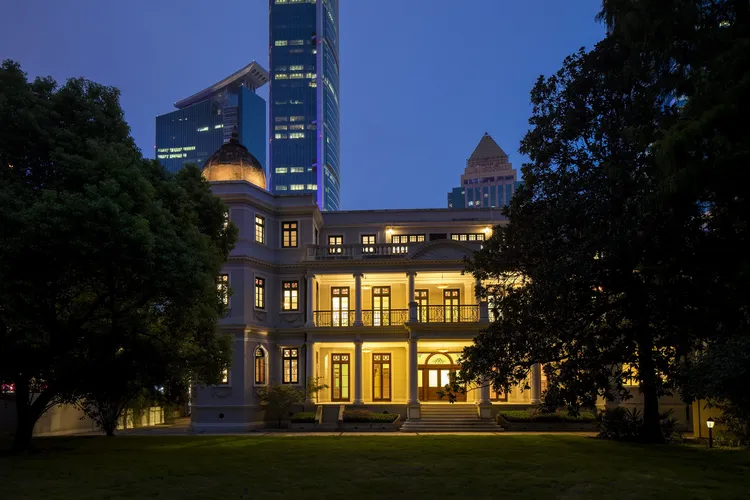 PRADA攜手王家衛在上海榮宅開設「MI SHANG迷上」餐廳。品牌提供