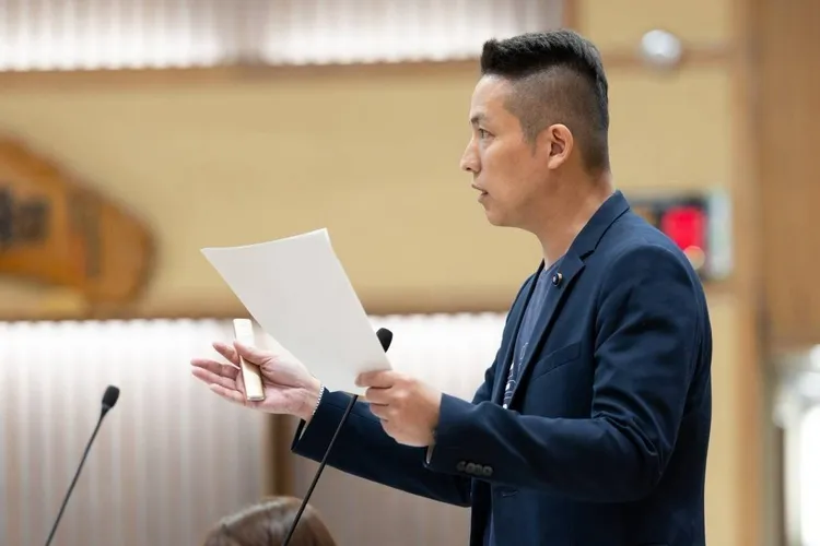 國民黨新北市議員陳偉杰擔任新藍圖連線的召集人，未來與書記長王威元率領的老牌國民黨團如何配合，並且做出適當差異化，值得觀察。服務處提供