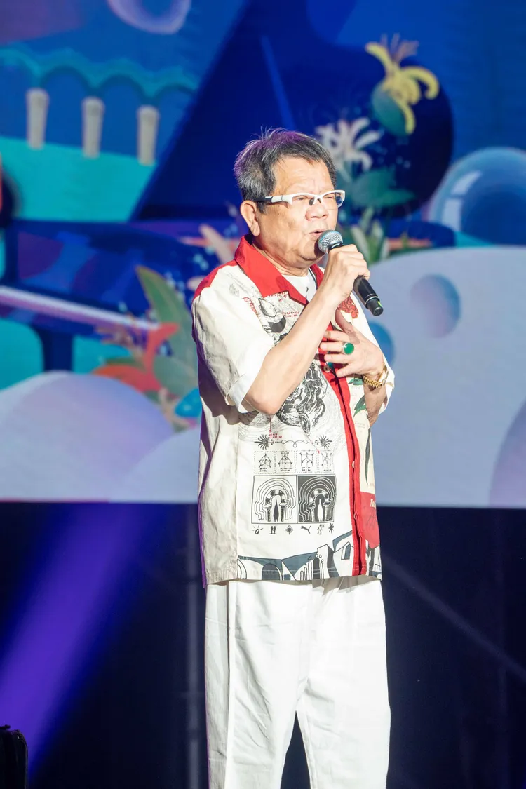 鄭進一分享自己的抗癌心法。台東縣政府社會處提供