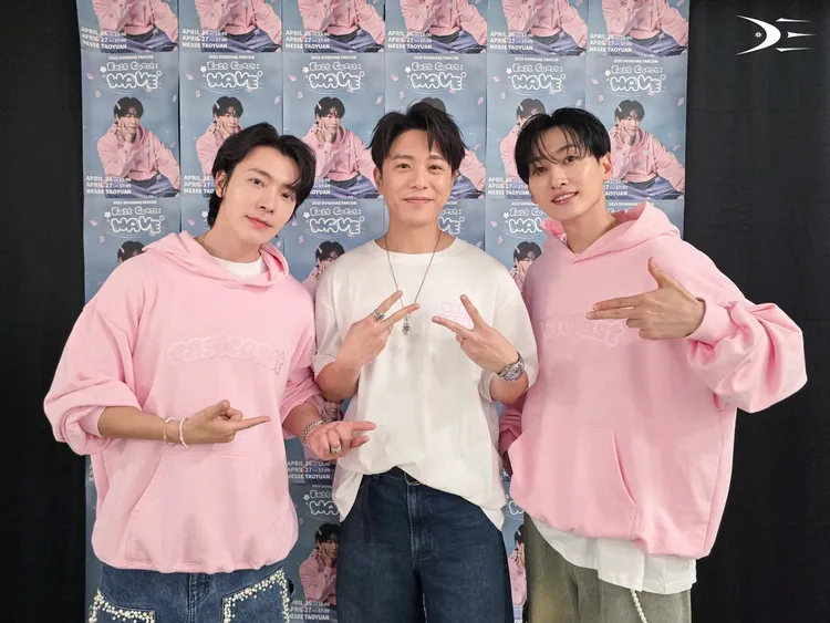 東海（左起）邀請韋禮安、隊友銀赫當嘉賓。翻攝D&E X