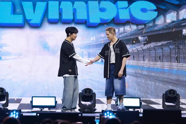 任炫植（左）坦言喉嚨有點不舒服，PENIEL透露他因此很難過。SHOW Office提供