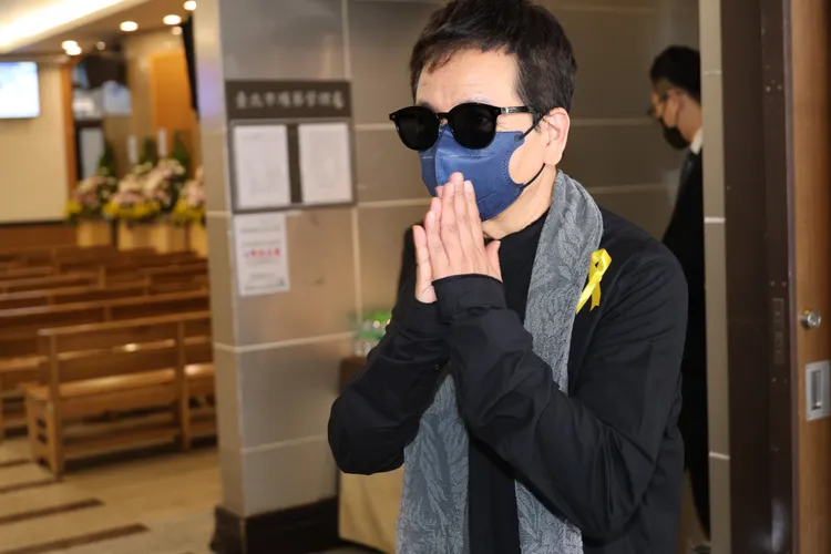 陳凱倫出席弔唁。攝影中心攝