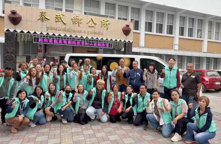 馬不停蹄趕往鄰近的泰武鄉，繼續擔任反詐宣導大使。蘋果妹拍攝