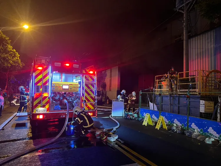 警消搶救。新竹縣消防局提供