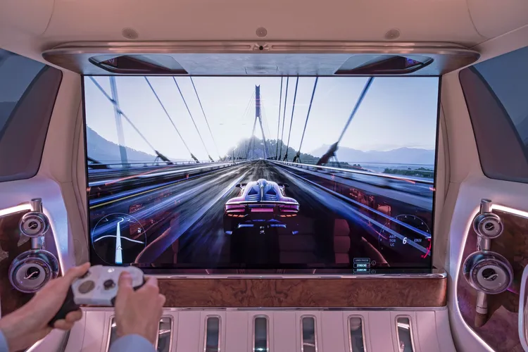 Vision V 將科技轉化為情境體驗，提供七種數位場景模式 (圖為遊戲模式)。原廠照片