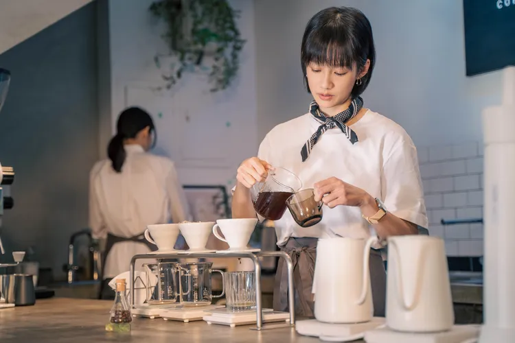 簡嫚書汲取過去著迷咖啡的真實經驗融入到角色裡。甲普國際媒體提供