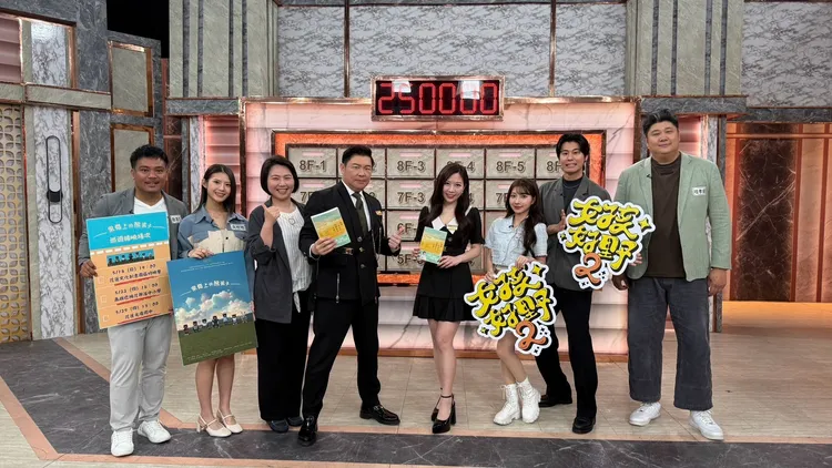 節目邀請到（左起）撒基努、吳玳慈、林維君、曾國城、蔡尚樺、一粒、風田、哈孝遠。東森提供