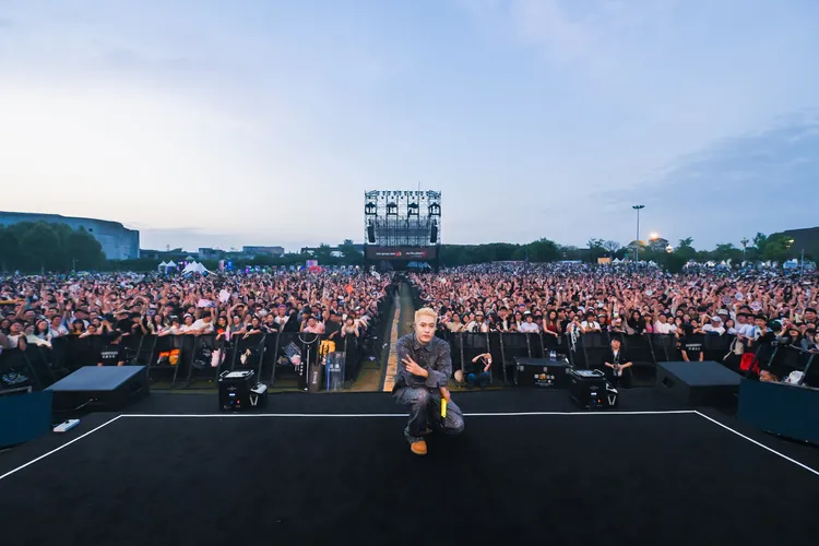 周湯豪受邀於「One Love Festival」演出，嗨翻全場。圖／IMC Live Global提供