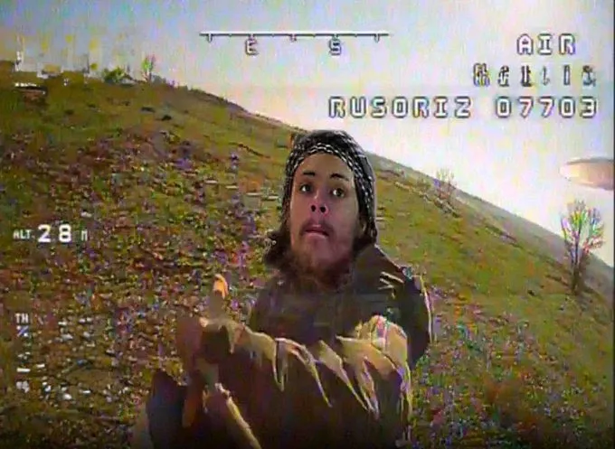 葛洛斯前往烏東作戰影像曝光。翻攝自X