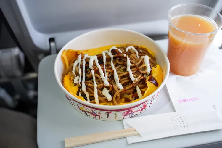 香噴噴的千房歐姆蛋炒麵。田欣雲攝影