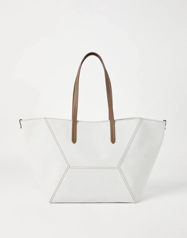 Brunello Cucinelli Duo白色棉麻中型托特包，9萬1800元。品牌提供