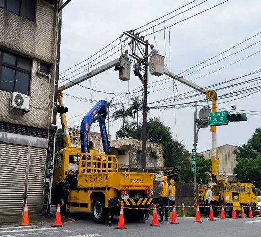 鋒面來襲！確保民眾用電無虞　台電桃園區處密切監控電網運作