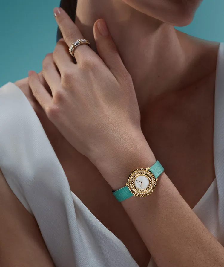 Tiffany & Co.首度採用的太陽能機芯的Rope腕錶。品牌提供