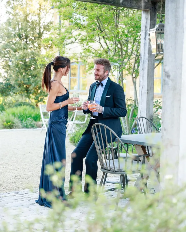 貝克漢與愛妻維多利亞展現自然甜蜜互動。翻攝貝克漢IG