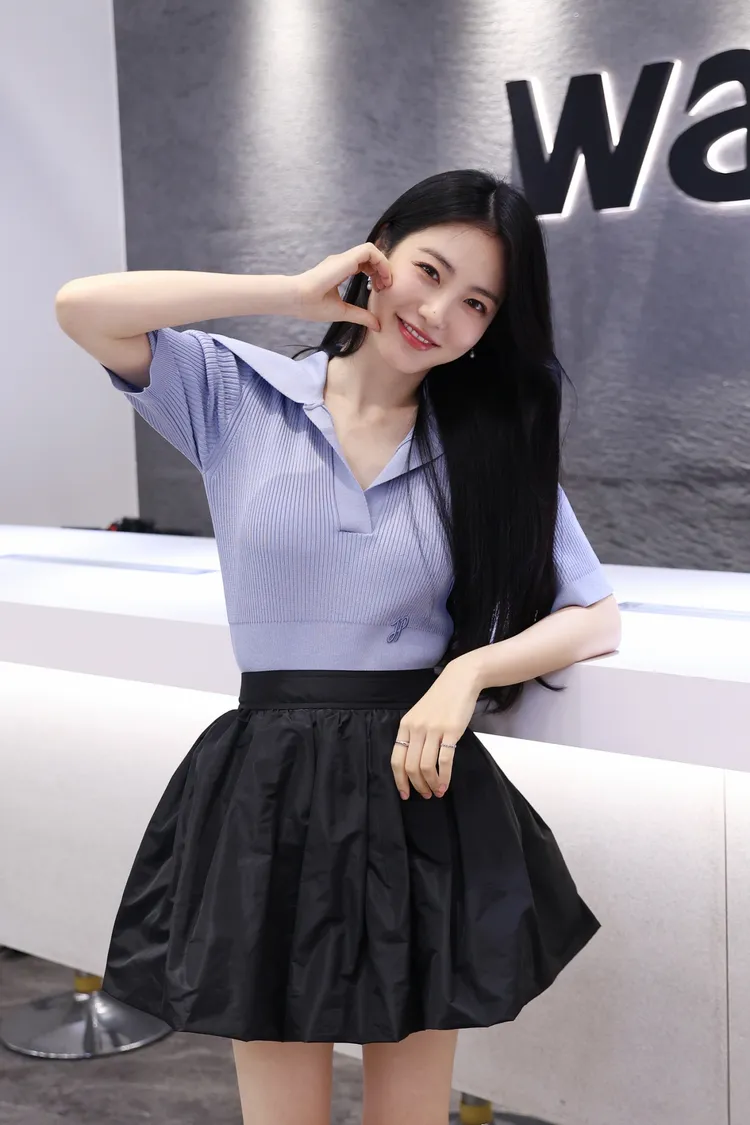 辛叡恩來台前上網搜尋做功課。彭欣偉攝