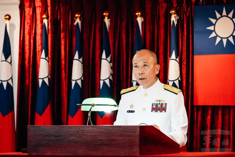 參謀總長梅家樹5月2日主持國防部訓練次長室次長郭俊德中將布達儀式。軍聞社