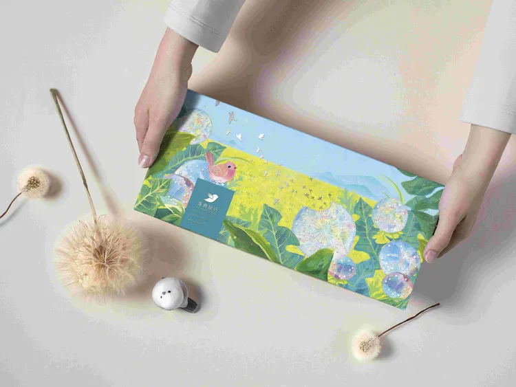 設計概念以象徵希望與夢想的蒲公英，隨風飛舞傳遞祝福，打造最富心意的贈禮。業者提供