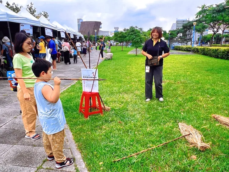 「鳥人爭奪賽」將挑戰古代狩獵採集等技能。館方提供'