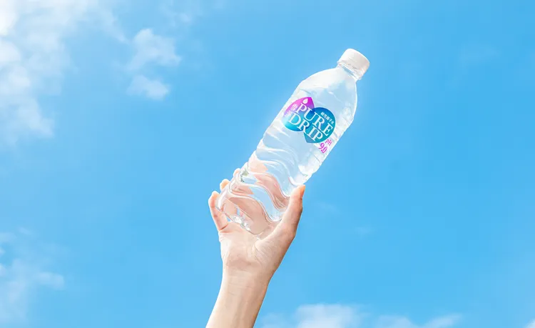 金車新品牌「雪淨」鹼性離子水甘甜上市。業者提供